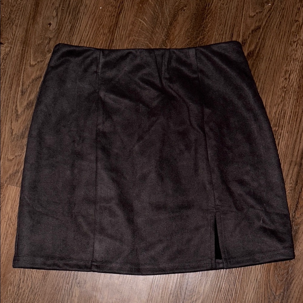 Chic Black Mini Skirt